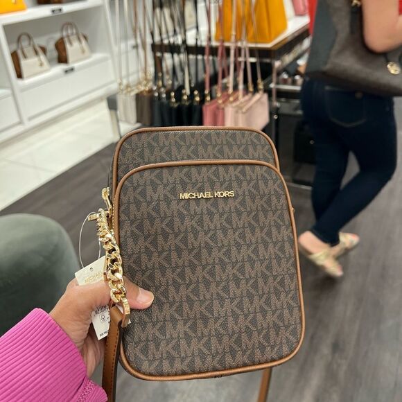 MICHAEL KORS Travel Medium Logo Crossbody Messenger Shoulder Handbag Signature - Picture 13 of 13